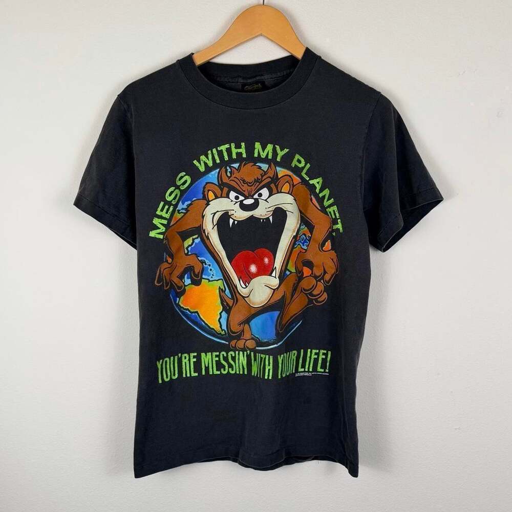 Vintage Looney Tunes T-Shirt Taz Earth Day Graphic 90s Single Stitch Changes
